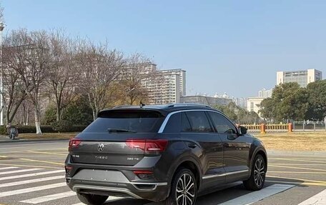 Volkswagen T-Roc I, 2021 год, 1 550 978 рублей, 5 фотография