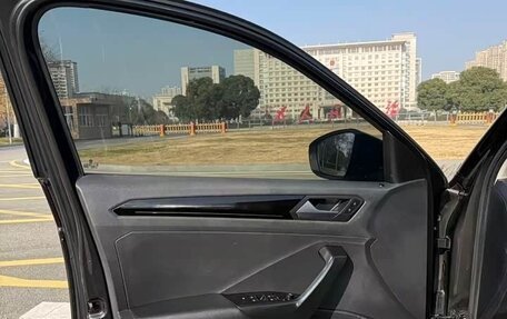 Volkswagen T-Roc I, 2021 год, 1 550 978 рублей, 9 фотография