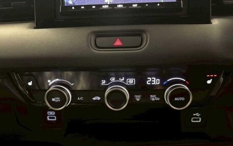 Honda Vezel, 2022 год, 1 990 000 рублей, 12 фотография