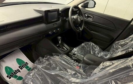 Honda Vezel, 2022 год, 1 990 000 рублей, 25 фотография