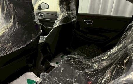 Honda Vezel, 2022 год, 1 990 000 рублей, 29 фотография