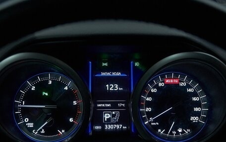 Toyota Land Cruiser Prado 150 рестайлинг 2, 2016 год, 3 499 000 рублей, 14 фотография