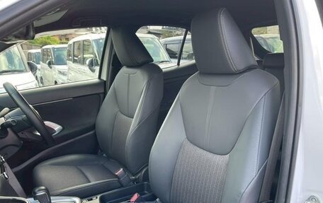 Toyota Yaris Cross, 2023 год, 1 680 000 рублей, 11 фотография