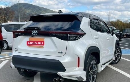 Toyota Yaris Cross, 2023 год, 1 680 000 рублей, 4 фотография