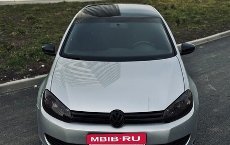 Volkswagen Golf VI, 2010 год, 760 000 рублей, 2 фотография
