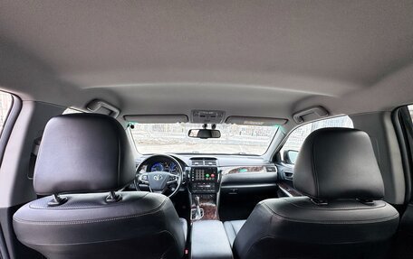 Toyota Camry, 2018 год, 2 250 000 рублей, 17 фотография