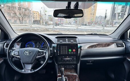 Toyota Camry, 2018 год, 2 250 000 рублей, 18 фотография