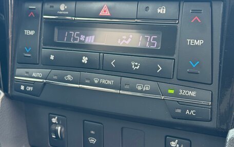 Toyota Camry, 2018 год, 2 250 000 рублей, 27 фотография