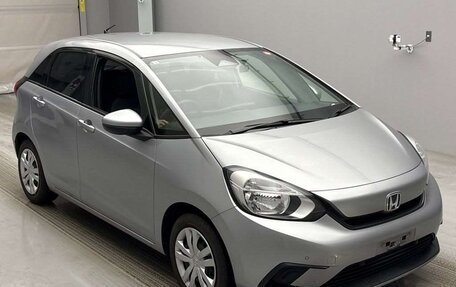 Honda Fit, 2022 год, 1 024 000 рублей, 2 фотография