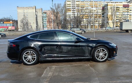 Tesla Model S I, 2014 год, 1 900 000 рублей, 4 фотография