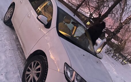 Renault Logan II, 2017 год, 850 000 рублей, 1 фотография