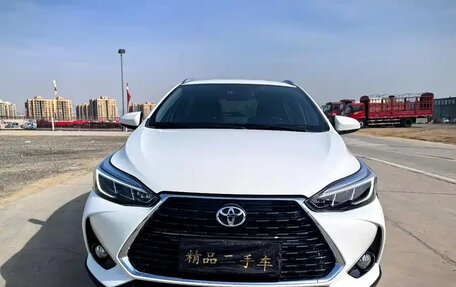 Toyota Yaris XP150 рестайлинг, 2022 год, 1 220 000 рублей, 1 фотография