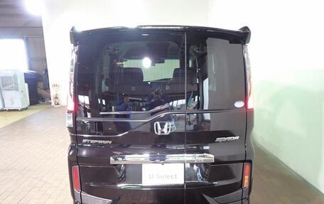 Honda Stepwgn IV, 2021 год, 2 100 000 рублей, 15 фотография