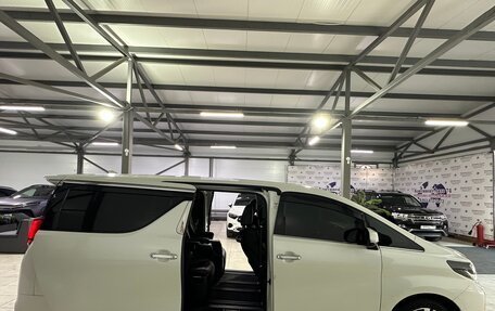 Toyota Alphard III, 2018 год, 3 850 000 рублей, 13 фотография
