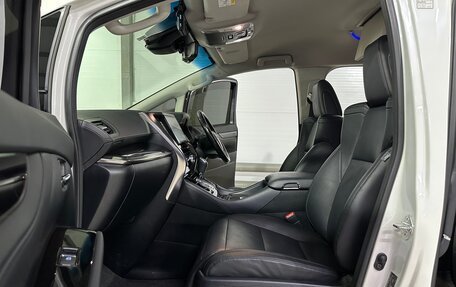 Toyota Alphard III, 2018 год, 3 850 000 рублей, 18 фотография