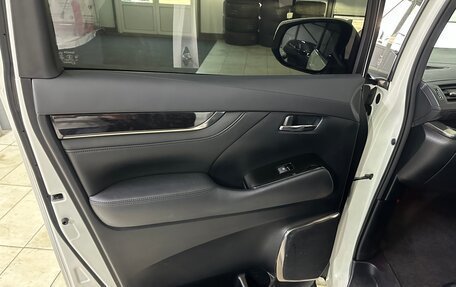 Toyota Alphard III, 2018 год, 3 850 000 рублей, 20 фотография