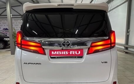 Toyota Alphard III, 2018 год, 3 850 000 рублей, 10 фотография
