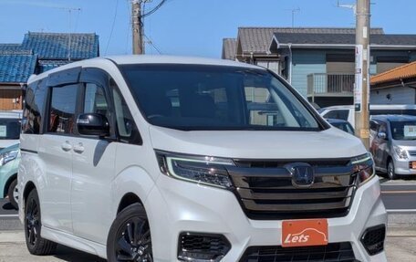 Honda Stepwgn IV, 2021 год, 2 150 000 рублей, 2 фотография