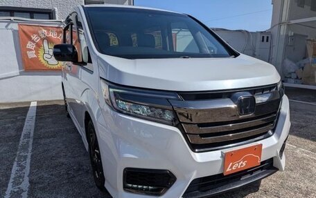 Honda Stepwgn IV, 2021 год, 2 150 000 рублей, 4 фотография