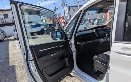 Honda Stepwgn IV, 2021 год, 2 150 000 рублей, 16 фотография