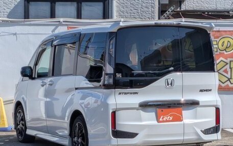 Honda Stepwgn IV, 2021 год, 2 150 000 рублей, 8 фотография