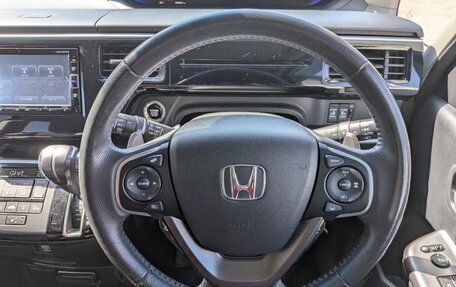 Honda Stepwgn IV, 2021 год, 2 150 000 рублей, 14 фотография