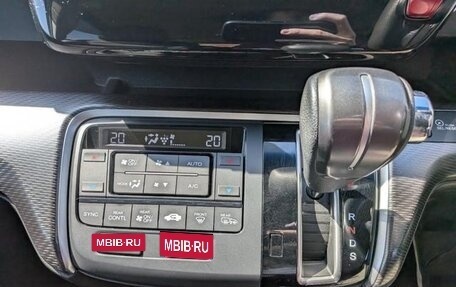 Honda Stepwgn IV, 2021 год, 2 150 000 рублей, 20 фотография