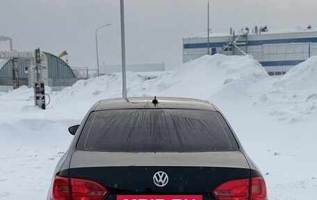 Volkswagen Jetta VI, 2013 год, 900 000 рублей, 6 фотография