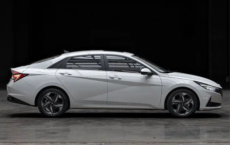 Hyundai Elantra, 2022 год, 1 190 000 рублей, 7 фотография