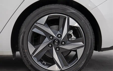 Hyundai Elantra, 2022 год, 1 190 000 рублей, 13 фотография