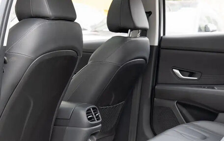 Hyundai Elantra, 2022 год, 1 190 000 рублей, 19 фотография