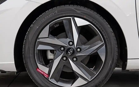 Hyundai Elantra, 2022 год, 1 190 000 рублей, 12 фотография