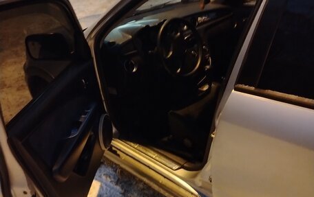 Mitsubishi Outlander III рестайлинг 3, 2004 год, 500 000 рублей, 8 фотография