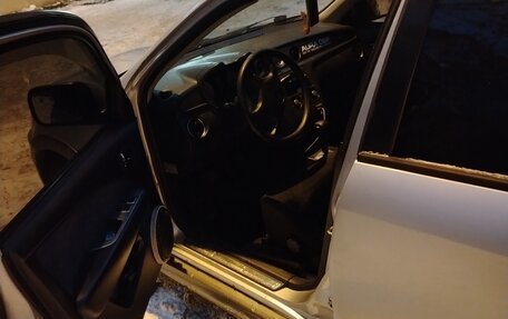 Mitsubishi Outlander III рестайлинг 3, 2004 год, 500 000 рублей, 9 фотография