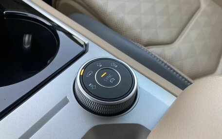 Volkswagen Touareg III, 2019 год, 5 299 000 рублей, 18 фотография