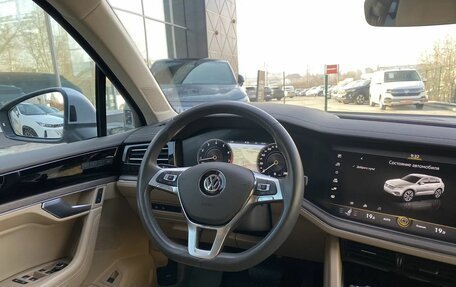 Volkswagen Touareg III, 2019 год, 5 299 000 рублей, 26 фотография