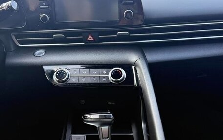 Hyundai Elantra, 2021 год, 1 368 000 рублей, 14 фотография