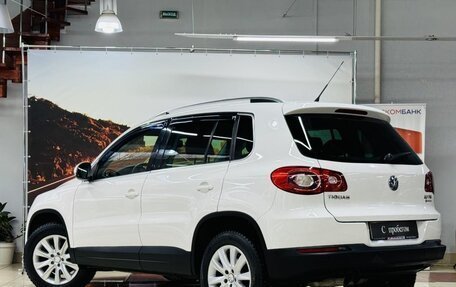 Volkswagen Tiguan I, 2011 год, 990 000 рублей, 6 фотография