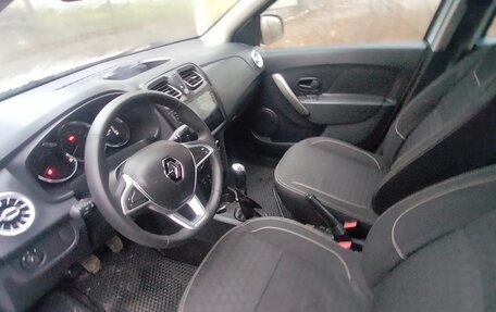 Renault Logan II, 2019 год, 805 000 рублей, 7 фотография