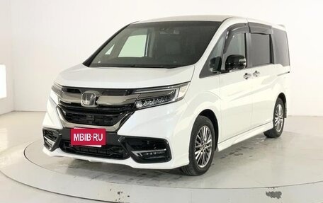 Honda Stepwgn IV, 2021 год, 2 450 000 рублей, 2 фотография