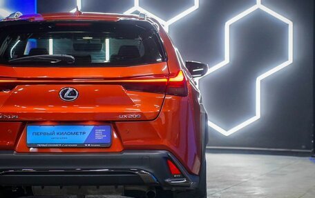 Lexus UX I, 2018 год, 2 999 000 рублей, 23 фотография