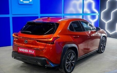 Lexus UX I, 2018 год, 2 999 000 рублей, 24 фотография