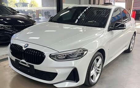 BMW 1 серия, 2022 год, 2 010 000 рублей, 2 фотография