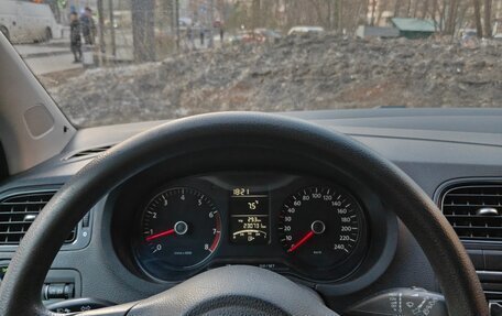 Volkswagen Polo VI (EU Market), 2011 год, 600 000 рублей, 4 фотография