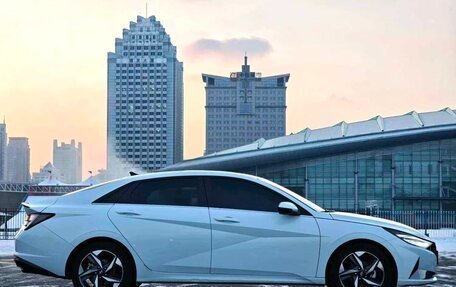Hyundai Elantra, 2022 год, 1 625 000 рублей, 5 фотография