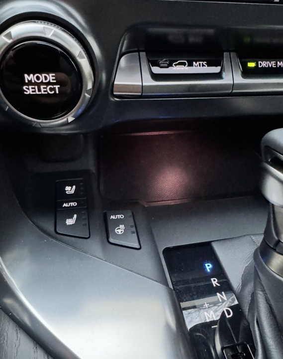 Lexus LX III рестайлинг 2, 2025 год, 19 000 000 рублей, 15 фотография