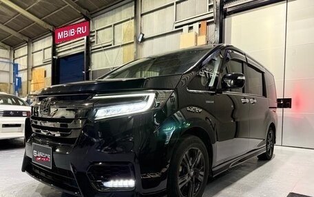 Honda Stepwgn IV, 2022 год, 1 980 800 рублей, 1 фотография