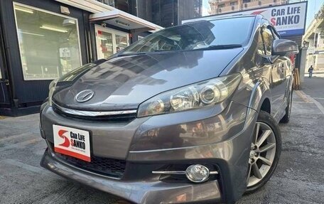Toyota Wish II, 2015 год, 1 370 000 рублей, 1 фотография