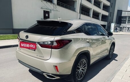 Lexus RX IV рестайлинг, 2017 год, 3 300 000 рублей, 2 фотография