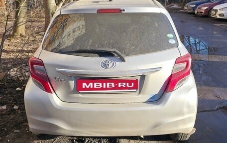 Toyota Vitz, 2016 год, 830 000 рублей, 4 фотография